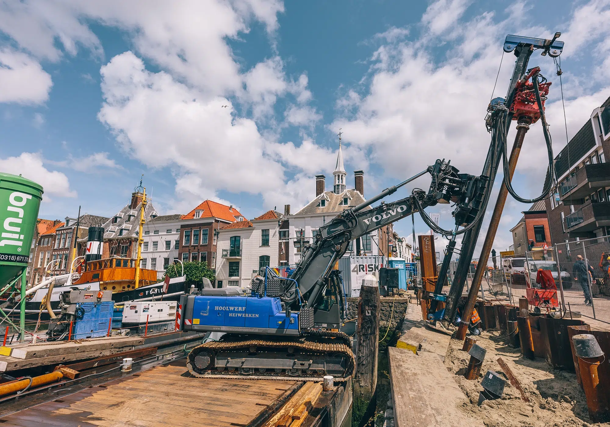 Vervangen van de kademuren bij monumentale bebouwing