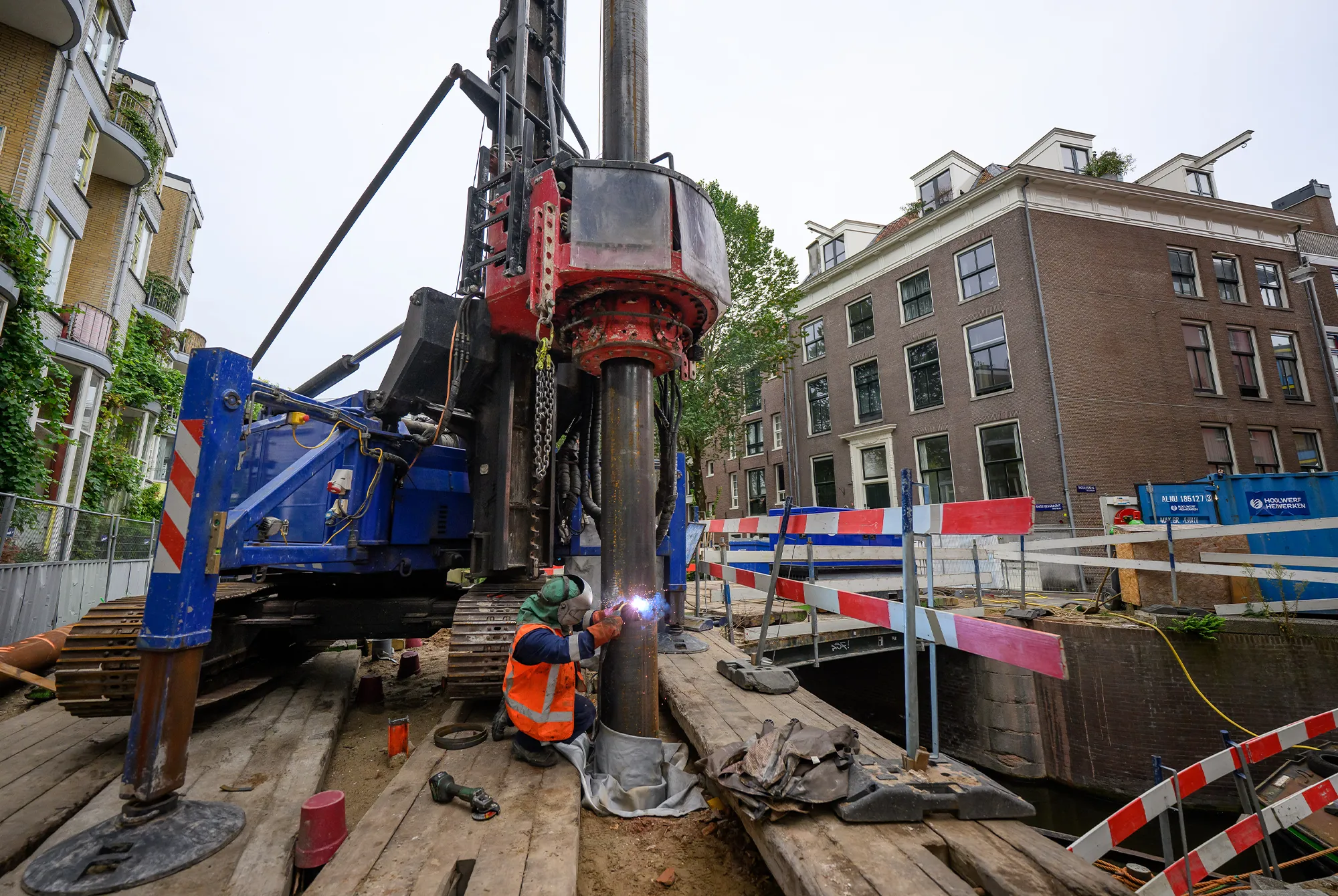 hoolwerf_heiwerken_duurzaam_funderingsherstel_voor_historische_snoekjesbrug_05
