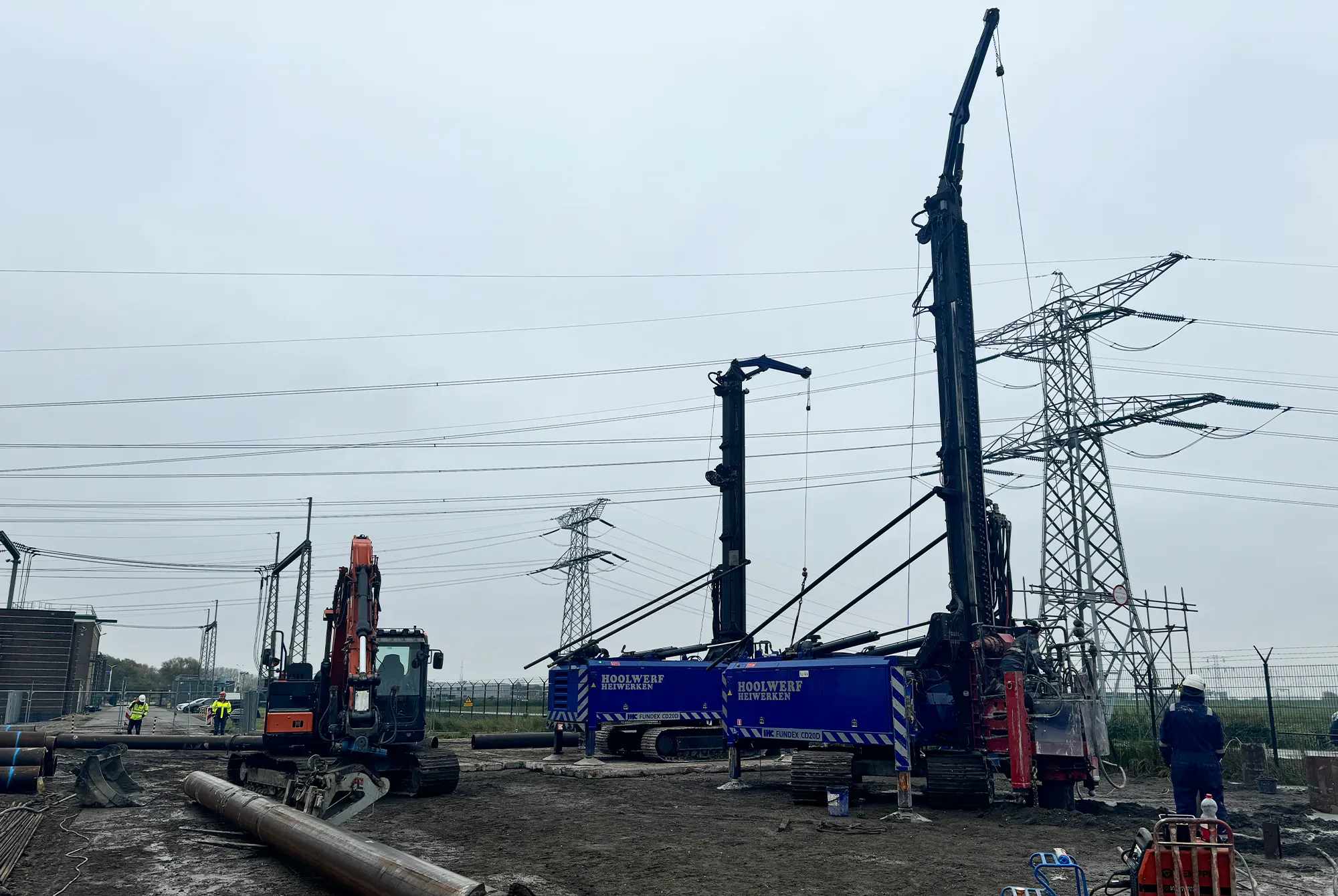 hoolwerf_heiwerken_trillingsvrije_palen_onder_hoogtebeperking_bij_uitbreiding_transformatorstation_04